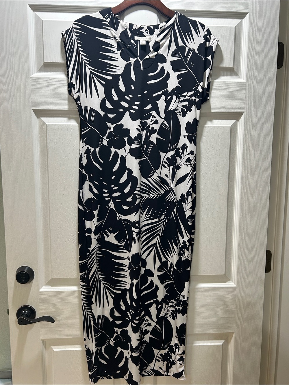 Cato Black & White Tropical Leaf Maxi Dress